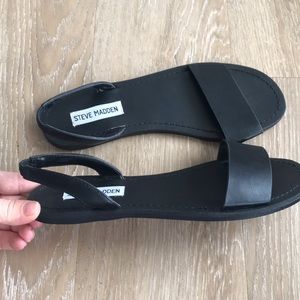 NEW black slip back Steve Madden Sandals size 7.5